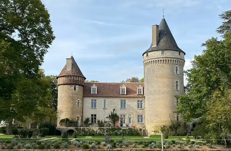 Château de bouesse.avif